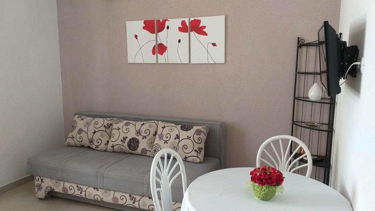 Apartmani Niko Drasnice Bagian luar foto