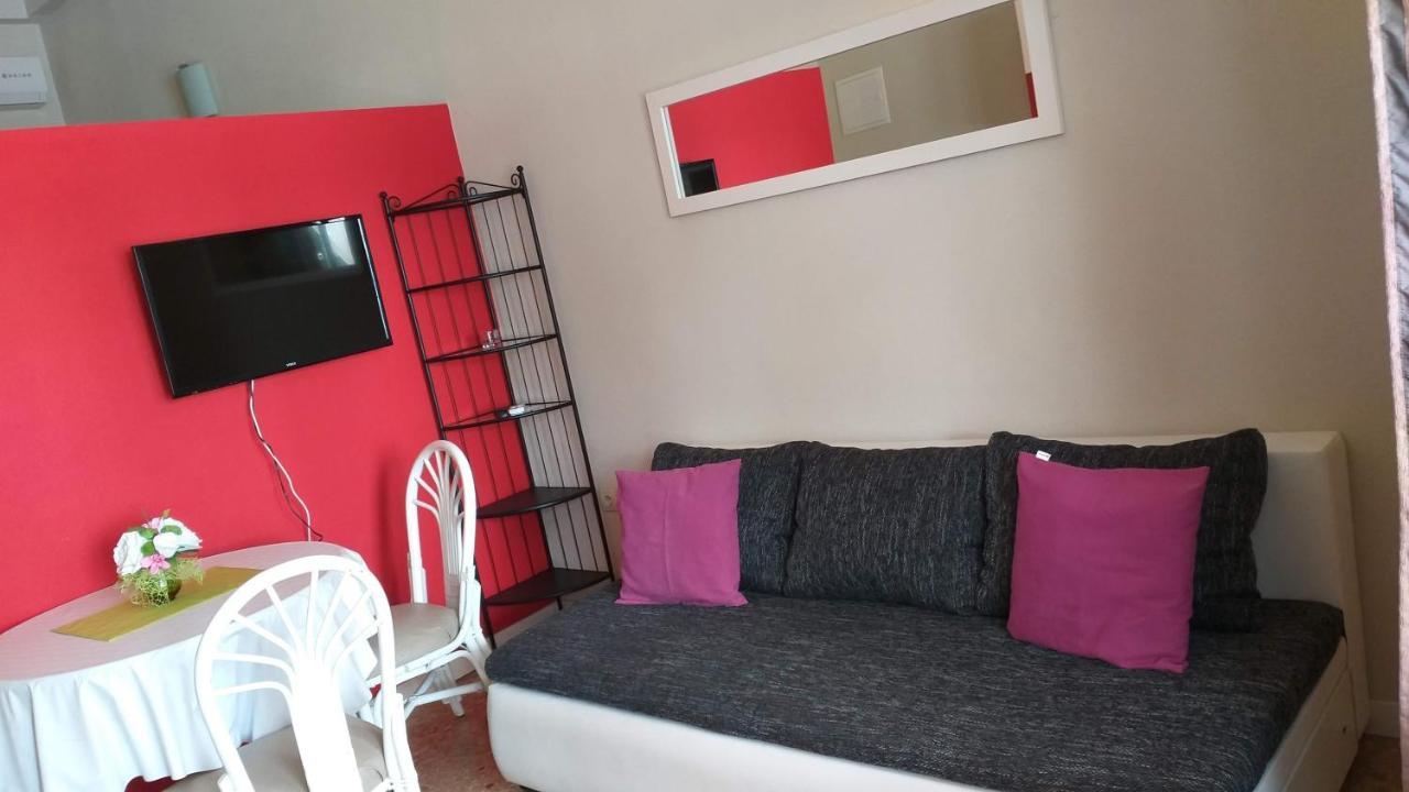 Apartmani Niko Drasnice Bagian luar foto