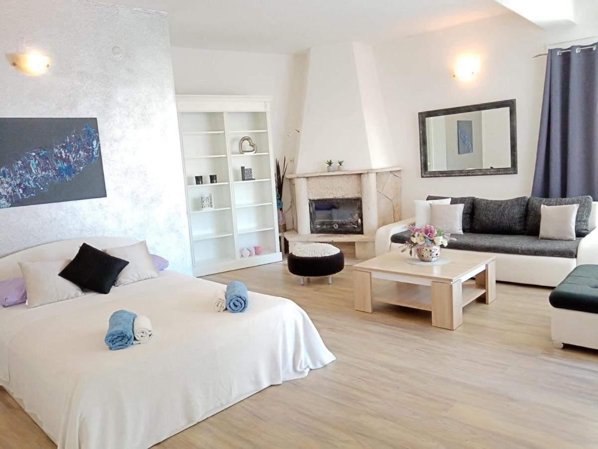 Apartmani Niko Drasnice Bagian luar foto