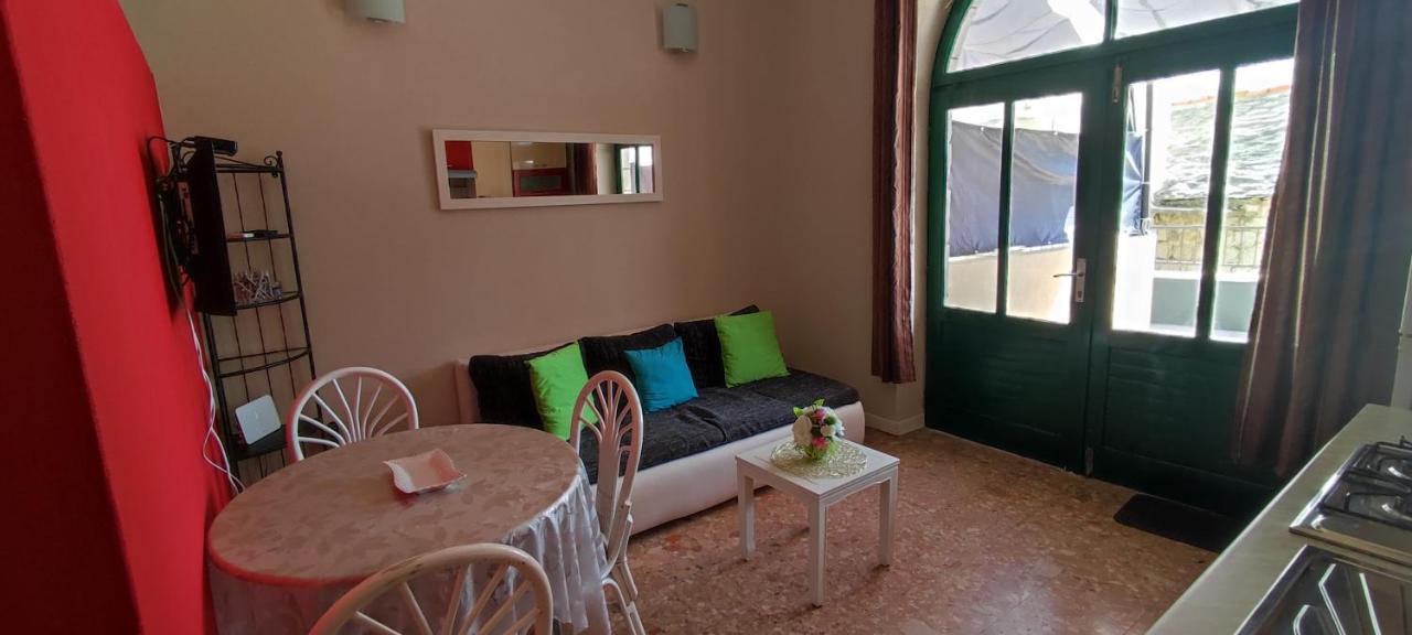 Apartmani Niko Drasnice Bagian luar foto